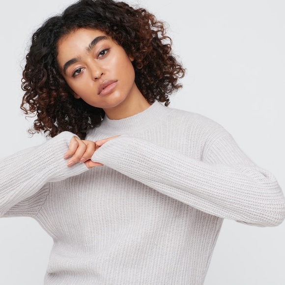 Uniqlo soufflé yarn mock neck sweater - Picture 6 of 12